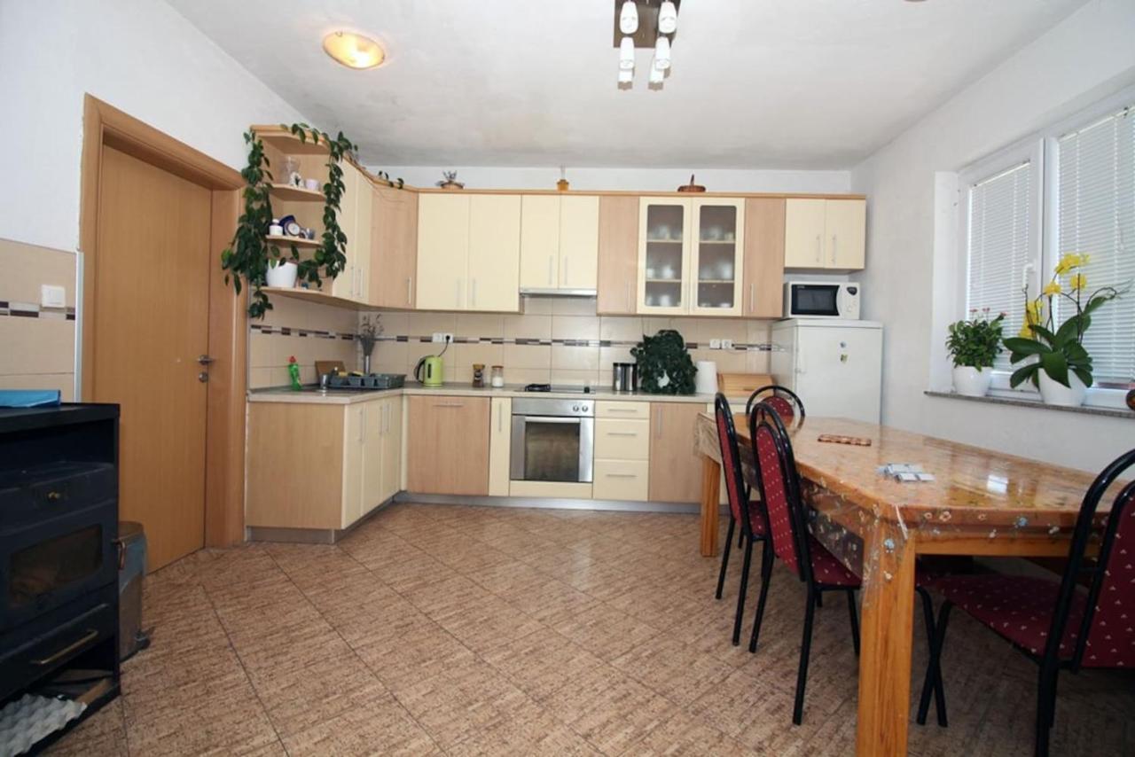 4 Bedroom Apartment In Tisno Exterior photo